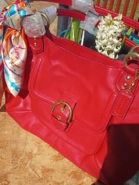 Coach Euc Red Leather Shoulder Bag with Gold Hardware